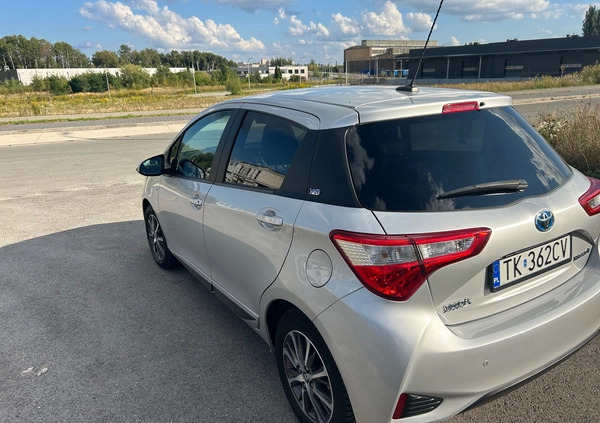 Toyota Yaris cena 59900 przebieg: 108500, rok produkcji 2020 z Kielce małe 781